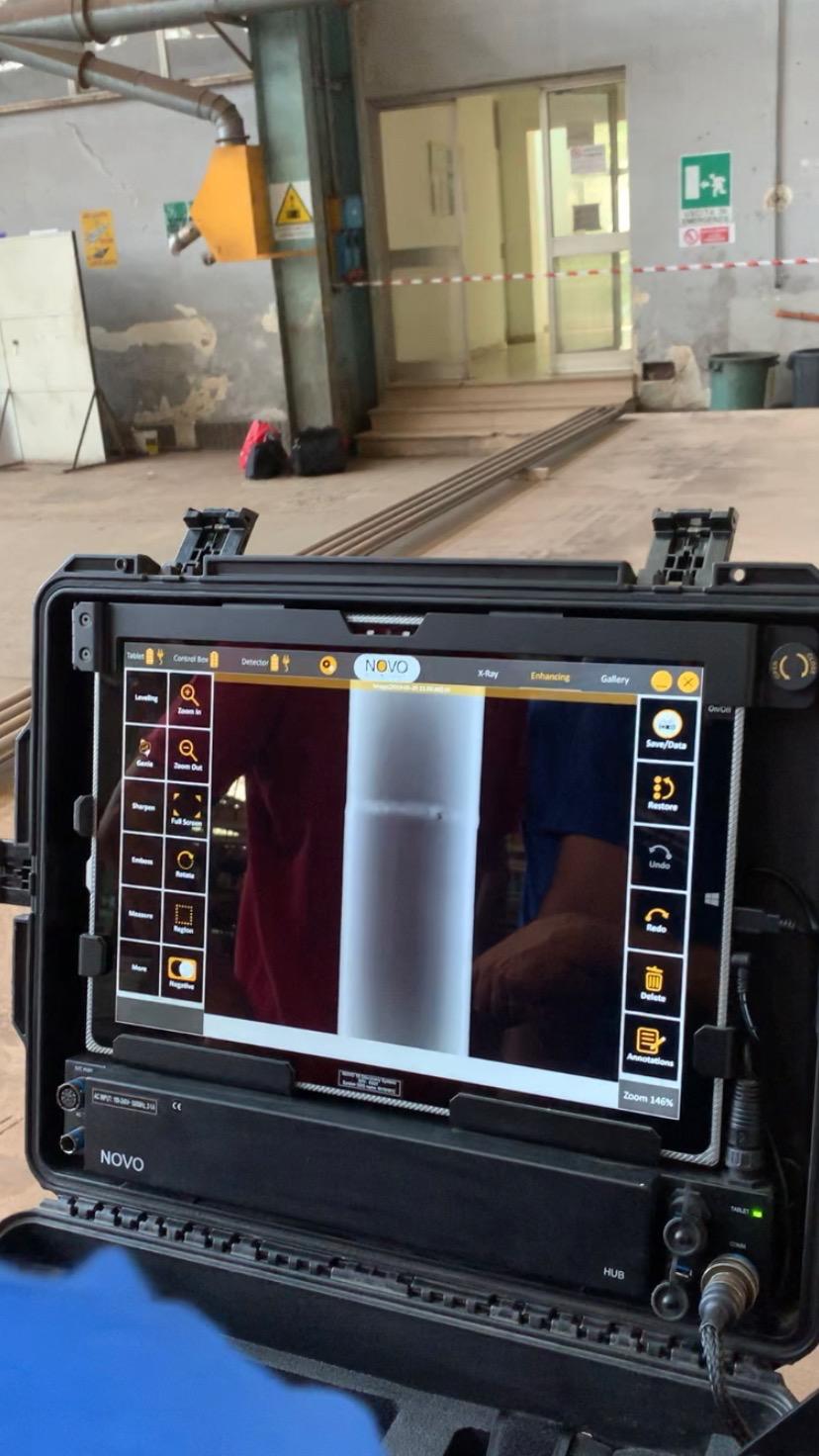 Radiografia digitale NOVOdr di tubazione industriale con visualizzazione della saldatura